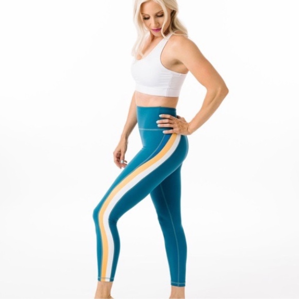ZYIA Janis light n tight 7/8 length active leggings size 8-10